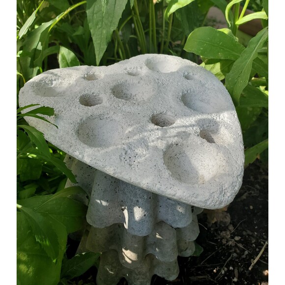 Cement Heart Shaped Bee Watering Station, Butterfly Puddler Dish, Pollinator - Picture 2 of 4